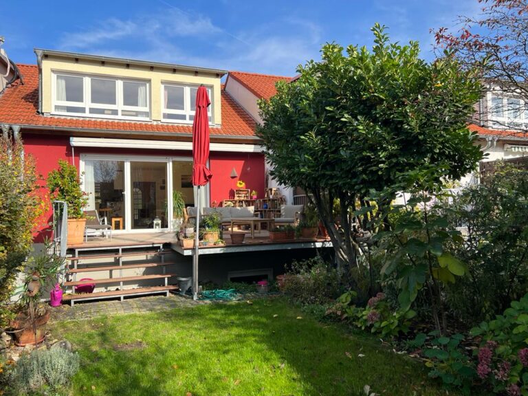Doppelhaushälfte-Rüsselsheim