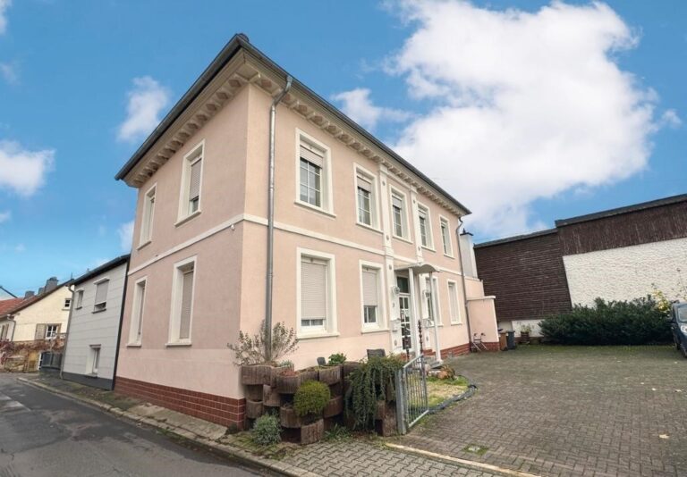 Einfamilienhaus mit ELW-Norheim