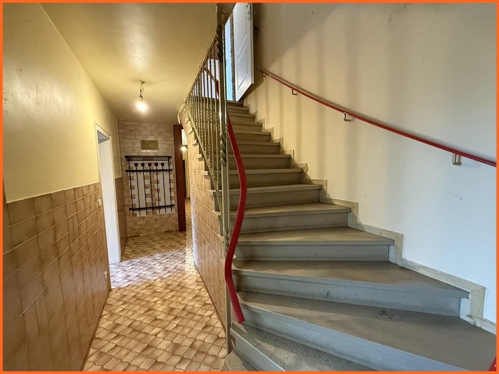 Nach dem Invest werden Sie eine Lageperle in Aussichtslage besitzen! - Treppenhaus UG (8343)