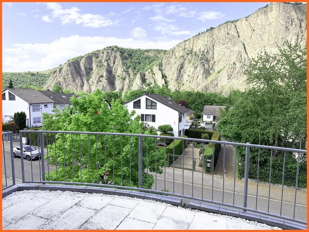 Großzügige 3-Zimmer-Maisonette mit Rotenfels-Blick und 2 TG-Stellplätzen – auch für Wohnmobile! - Balkon (8800)