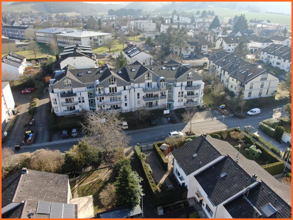 125m² große, großzügige 3-Zimmer-Maisonette mit Rotenfels-Blick und 1 PKW-Stellplatz plus TG-Platz – auch für Wohnmobile! - Ansicht (8830)