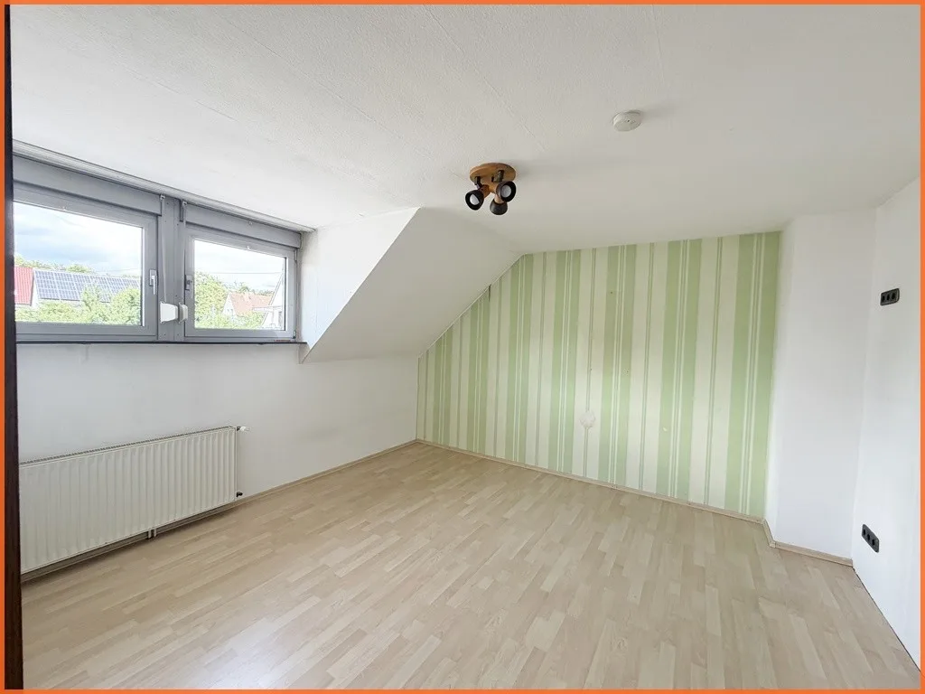 Reserviert! Klein aber mein: 90 m² großes, gepflegtes Reihenhaus mit 625 m² Südgrundstück! - Schlafen2 (10834)