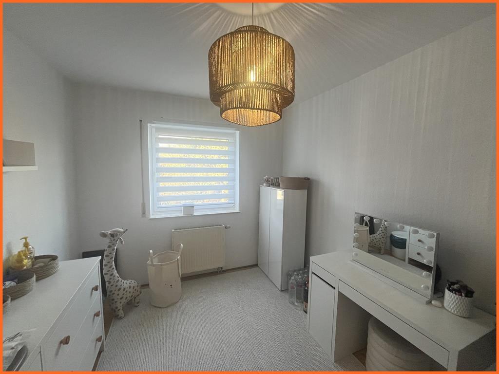 Gemütliche 3 Zimmer-Wohnung mit Sonnenbalkon im schönen Sprendlingen! - Zimmer (8398)