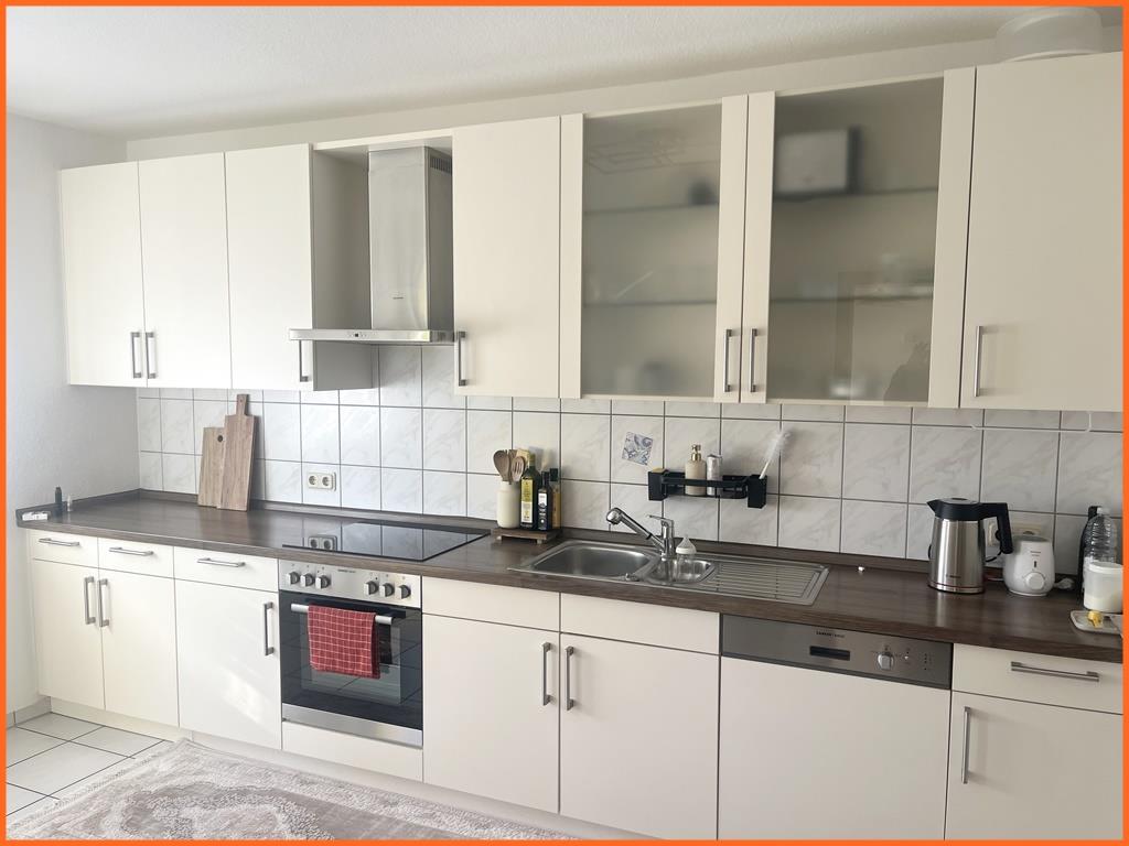 Gemütliche 3 Zimmer-Wohnung mit Sonnenbalkon im schönen Sprendlingen! - Küche (8399)