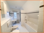 Badezimmer - Erleben Sie das Turmzimmer in dieser edlen 3 Zimmer Altbauwohnung