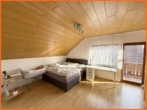 Schlafen - Hallo Großfamilie: knapp 200 m² Wfl. bietet dieses ruhig gelegene Einfamilienhaus!