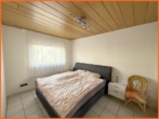 Schlafen EG - Hallo Großfamilie: knapp 200 m² Wfl. bietet dieses ruhig gelegene Einfamilienhaus!
