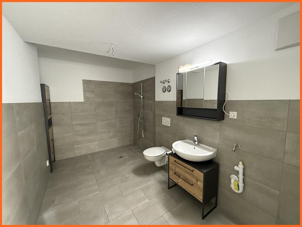 -verkauft-Leben im Bungalow-Stil, 2 1/2 Zimmer-Wohnung, auch für Rollstuhlfahrer, mit eigenem Zugang - Duschbad (8104)