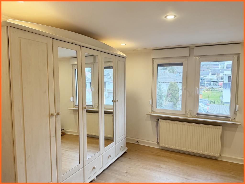 Charmantes Dorfhaus mit viel Flair mitten im alten Ortskern von Norheim - Zimmer (7983)