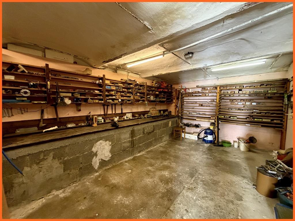 Ein Anwesen mit Seele-denkmalgeschützte fränkische Hofreite voller Geschichte und Möglichkeiten! - Hobbyraum (8749)