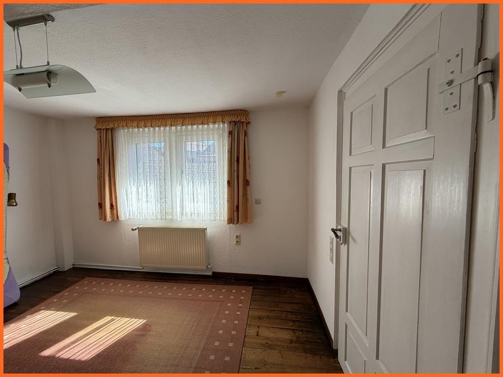 Ein Anwesen mit Seele-denkmalgeschützte fränkische Hofreite voller Geschichte und Möglichkeiten! - Zimmer. (8746)