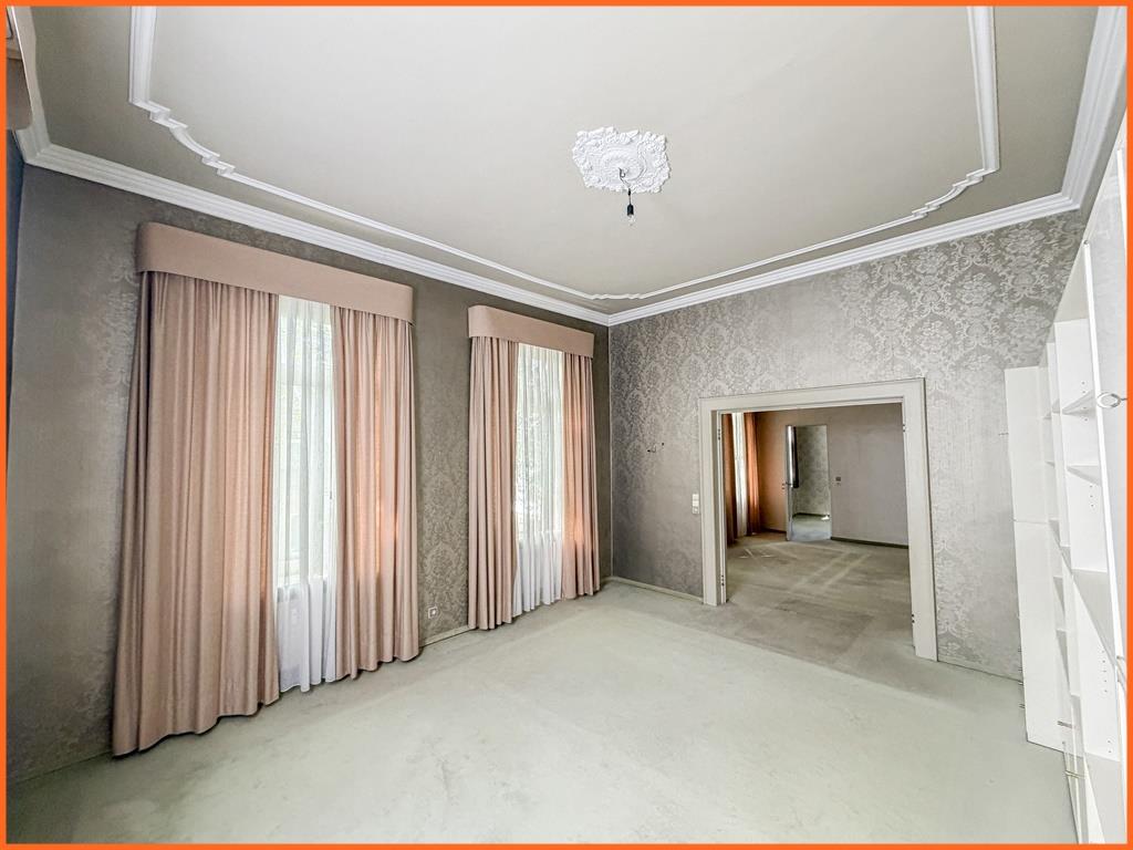 Altbaucharme mit Stil: großzügige 117 m²-Etage mit SW-Balkon und viel Potenzial! - Wohnen 2 (9348)