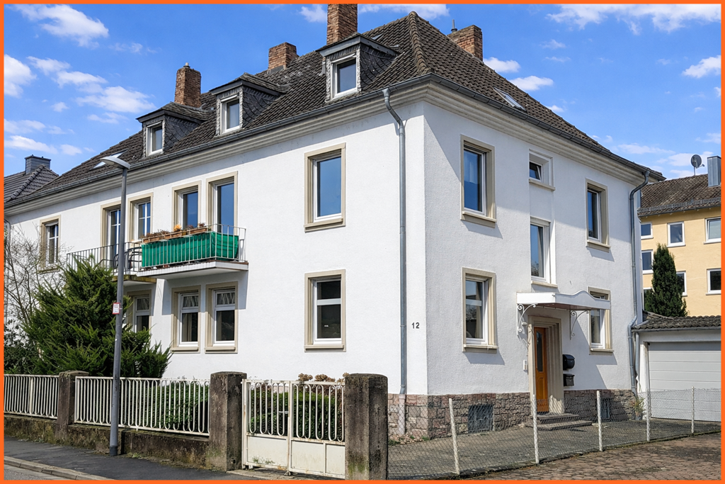 Charmante 4-5 Zimmer Maisonette in ruhiger Stadtlage – Fußläufig zum Bahnhof und in die City! - Außenansicht (8036)