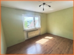 Zimmer OG - Verkauft!!!Ruhig gelegenes Einfamilienhaus mit gut 130 m² Wohnfläche und knapp 500 m² Gartenparadies!