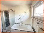 Badezimmer - Verkauft!!!Ruhig gelegenes Einfamilienhaus mit gut 130 m² Wohnfläche und knapp 500 m² Gartenparadies!