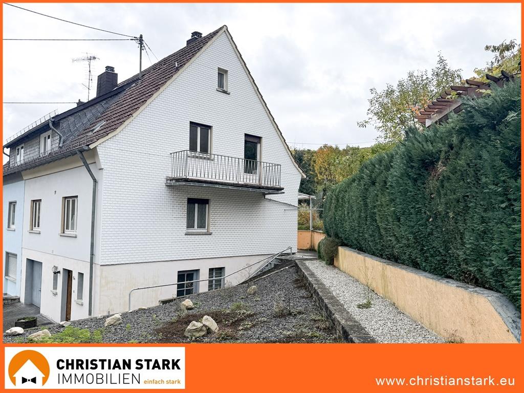 100 m² großes 1-2 Familienhaus mit Garage, ideal für handwerklich Begabte! - Titel (7024)