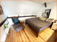 Schlafzimmer (2)