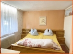 Schlafzimmer - Zentral gelegenes Familienidyll mit Potential in attraktiver Lage von Bad Kreuznach