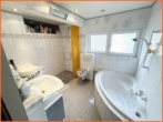 Badezimmer - Zentral gelegenes Familienidyll mit Potential in attraktiver Lage von Bad Kreuznach