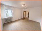 Schlafzimmer - Ihr kleines Wohnparadies – Gepflegte 2-Zimmerwohnung in ruhiger Aussichtslage und sep. Garage!
