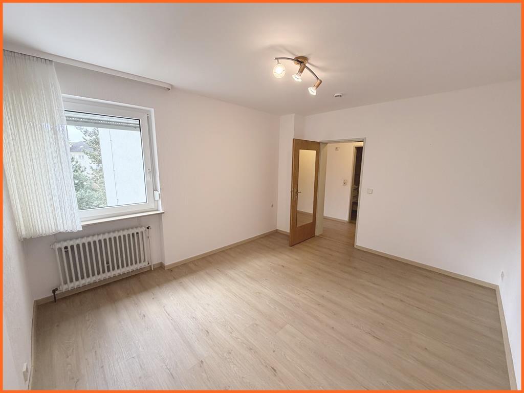Ihr kleines Wohnparadies – Gepflegte 2-Zimmerwohnung in ruhiger Aussichtslage und sep. Garage! - Schlafzimmer (9158)