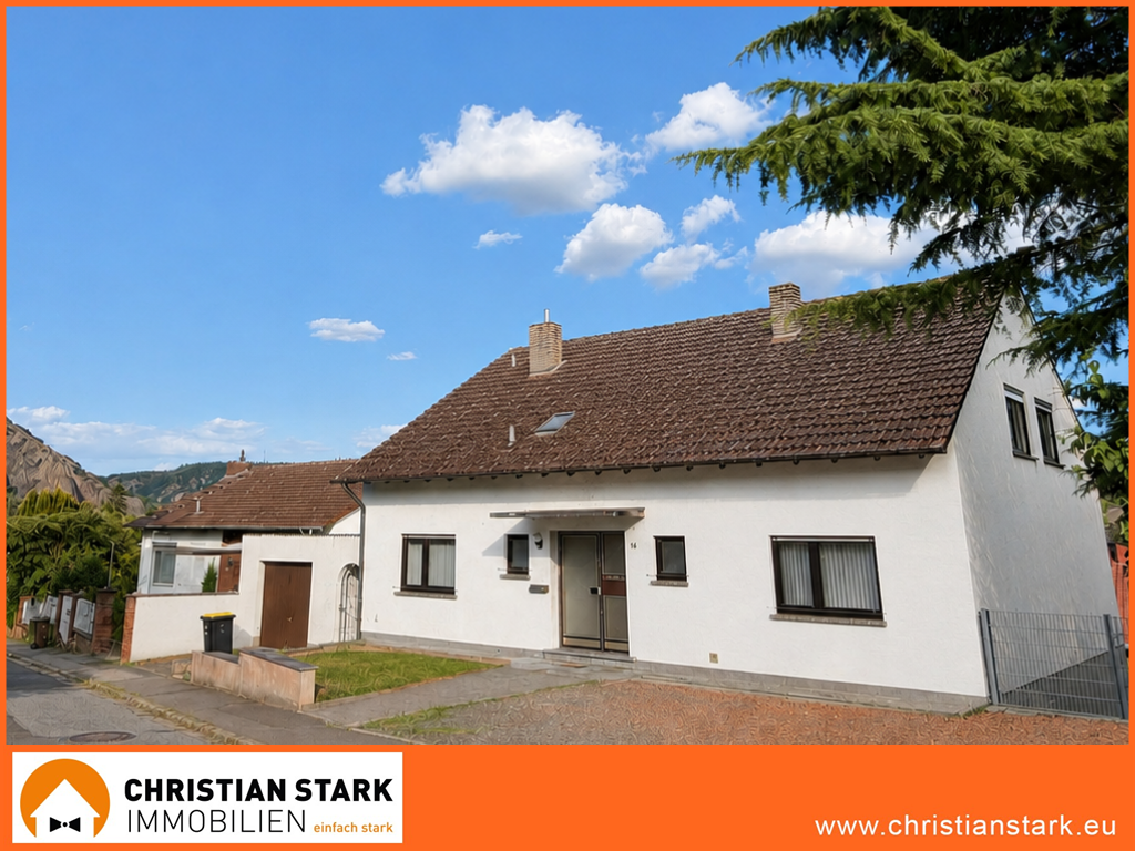Viel Platz, herrliche Aussicht und vielen Möglichkeiten – großzügiges 2–3-Familienhaus in ruhiger Südhanglage - Titel (10744)