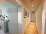 Diele - Endlich mal eine stilvolle 5 Zimmer-Wohnung mit traumhaften Grünblick, Garage und Carport