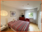Schlafen 2 - Endlich, eine 5 Zimmer-Wohnung, mit großer Terrasse, Grünblick, 2 Bäder und alles im Topp-Zustand!