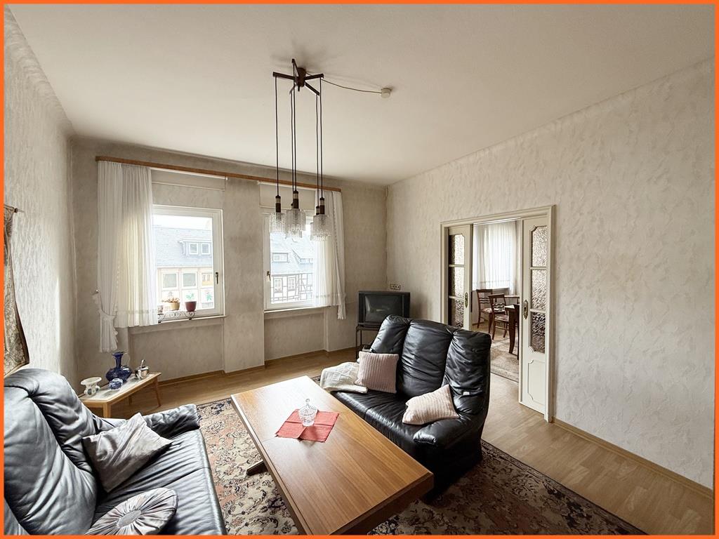 Top-Lage in Kirn: direkt am Marktplatz, Wohn-und Geschäftshaus – 3 Wohnungen freigestellt! - Wohnen (7209)