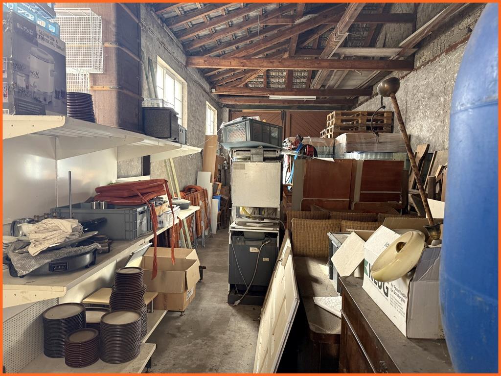 Ein echtes Raumwunder – das ideale Wohn- und Arbeitshaus – 215 m² Lager-Nutzfläche! - große Garage (7287)