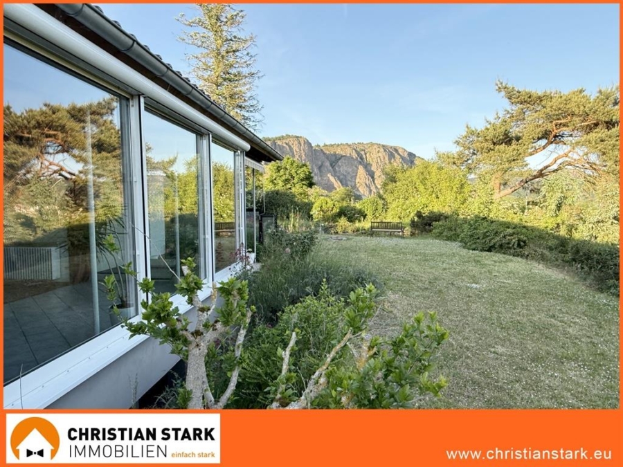 Eine der schönsten Aussichtslagen im Raum KH erwartet Sie, umgeben von 1380m² Grundstück!, 55585  Norheim, Bungalow