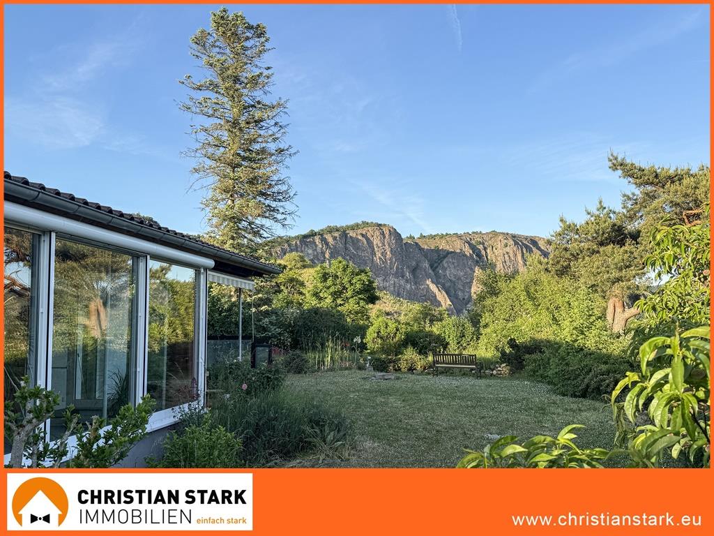 Hier erwartet Sie eine sensationelle, nicht vergleichbare Aussichtslage, mit 1380 m² Grundstück! - Titelbild (8348)