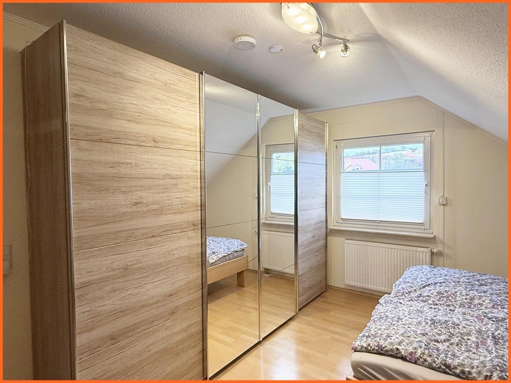 Viel Raum fürs Leben- freistehendes 6-Zimmer-Haus in bester Ruhelage von Weinsheim! - Gästezimmer (8017)