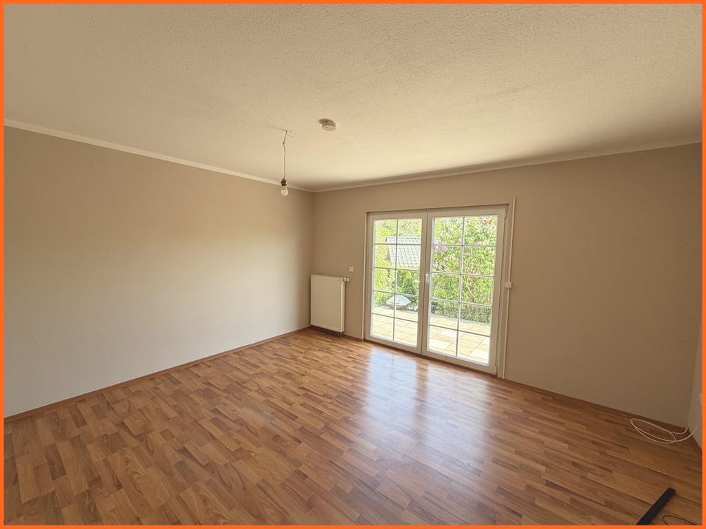 Auch 2 Generationen unter einem Dach – 155 m² Wohnkomfort auf 621 m² Sonnengrundstück! - Schlafen EG (9044)