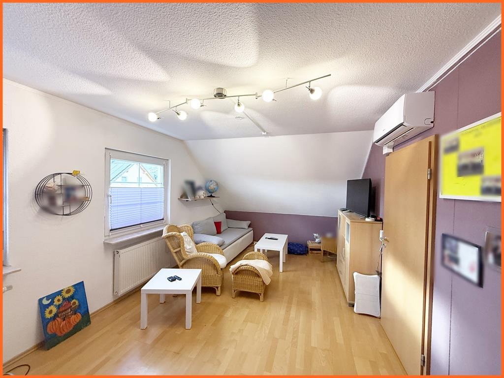 Viel Raum fürs Leben- freistehendes 6-Zimmer-Haus in bester Ruhelage von Weinsheim! - Kinderzimmer (8018)