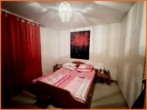 Schlafzimmer - Ruhiges Leben in Mainz-Marienborn, 2 komfortable Einliegerwohnungen zur Finanzierungshilfe!