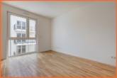 Kind - Modernes Wohnensemble: 4 Zimmer-Wohnung mit Grünblick, Einbauküche, 2 TG-Plätze!