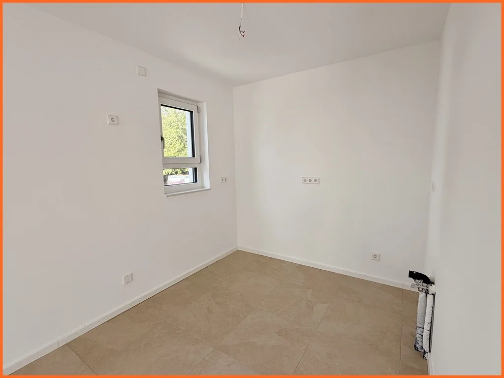 Energieeffiziente A+ Neubau-3-Zimmer-Wohnung – Erstbezug mit Tiefgaragenstellplatz! - Küche (10965)