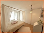 Schlafzimmer - Erfüllen Sie sich Ihren Wohntraum: gepflegte 3 Zimmer-Wohnung mit Garten und nur 2 Parteien!