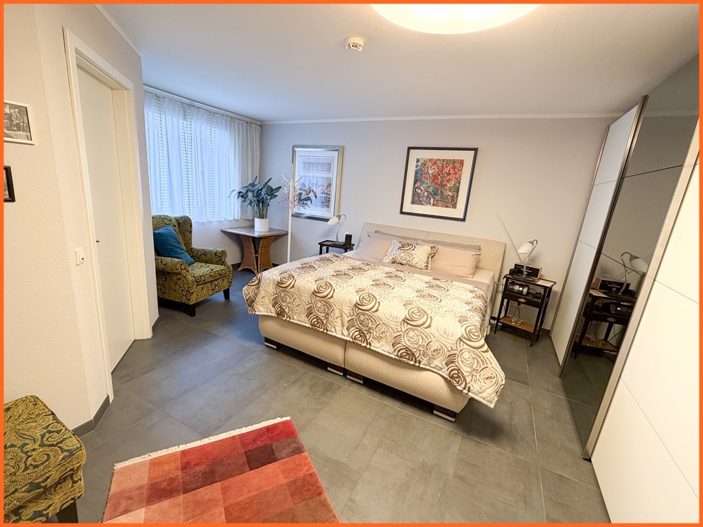 VERKAUFT! Premiumlage Kurgebiet: hochwertig ausgestattete 3,5 Zimmer-Wohnung mit Terrasse! - Schlafen (10681)