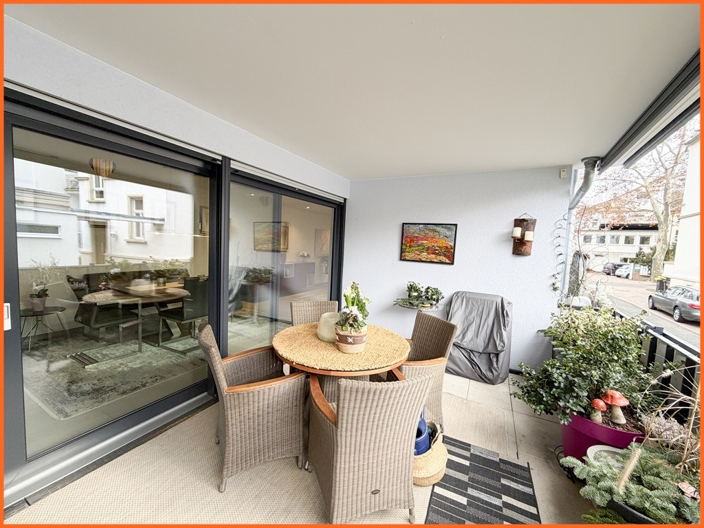 VERKAUFT! Premiumlage Kurgebiet: hochwertig ausgestattete 3,5 Zimmer-Wohnung mit Terrasse! - Terasse (10688)