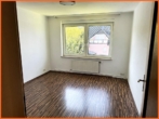 Büro 1.OG - -VERKAUFT-KH-Süd: Reiheneckhaus mit 3 abgeschlossenen Wohnungen – eine ist frei für Sie!