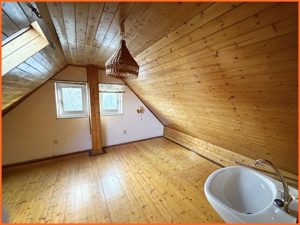 Ein echtes „Familienhaus“ zwischen Universität und Uniklinik – sofort verfügbar. - Zimmer DG (8000)