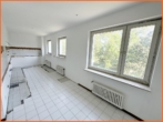 Große Küche - RESERVIERT – Ideal auch für WG-Vermietung – renovierungsbedürftige 4-Zimmer-Wohnung in Gonsenheim