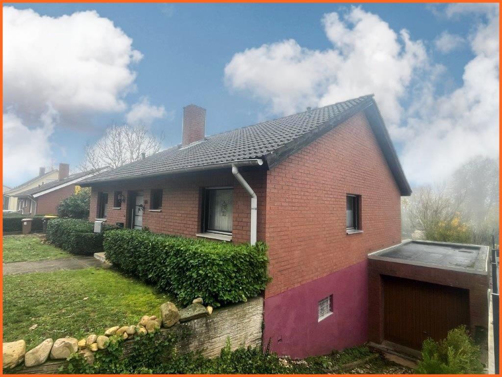 -Reserviert- Vor den Toren Bad Kreuznachs – Grüne Ortsrandlage und doch zentral. - Außen_Garage (8136)