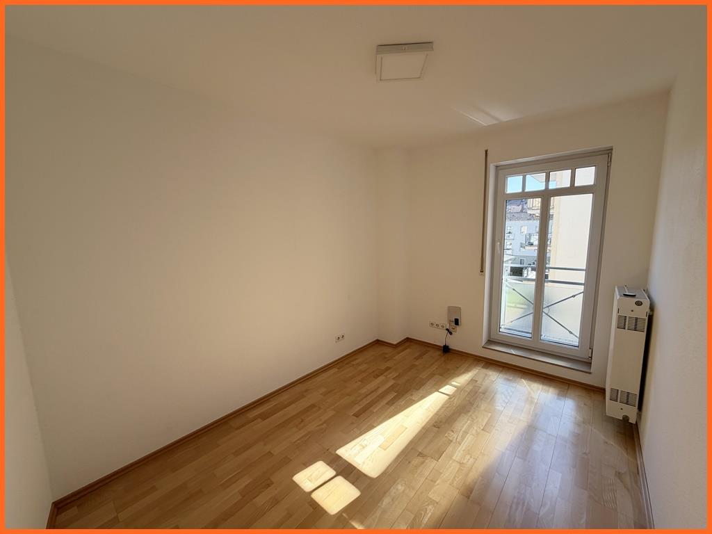 Wohnen in bester Lage des Kurgebiets von Bad Kreuznach – mit Kurparkblick! - Arbeitszimmer (8720)