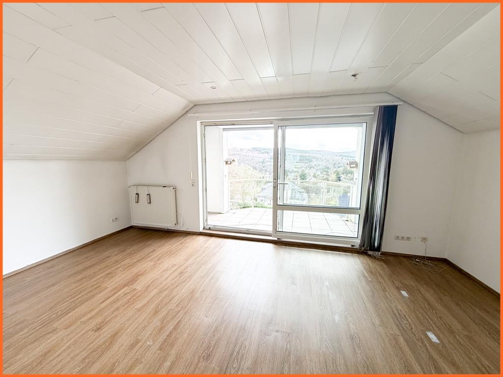 Genießen Sie die Stromberger Aussichtslage und die schnelle Autobahnanbindung in alle Richtungen! - Studio (8327)