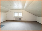 Studio - Wohnen mit viel Platz, herrlichem Garten, 2 Garagen sowie nahe der Uni und Innenstadt!