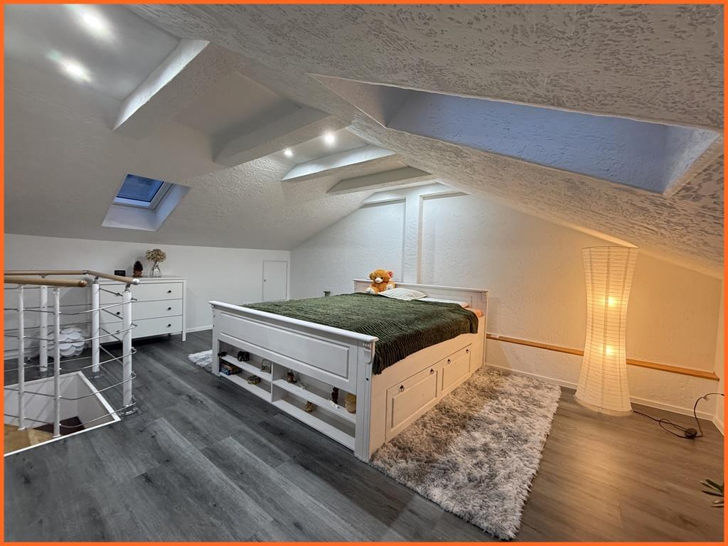 Ein Fall für Zwei: erschwingliches Reiheneckhaus in ruhiger Bad Münsterer Ortslage! - wohnlich ausgebautes Studio (8301)