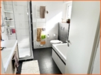 Badezimmer 2 - Gepflegte Kapitalanlage für Einsteiger – 2 Familienhaus im beliebten Rüdesheim.